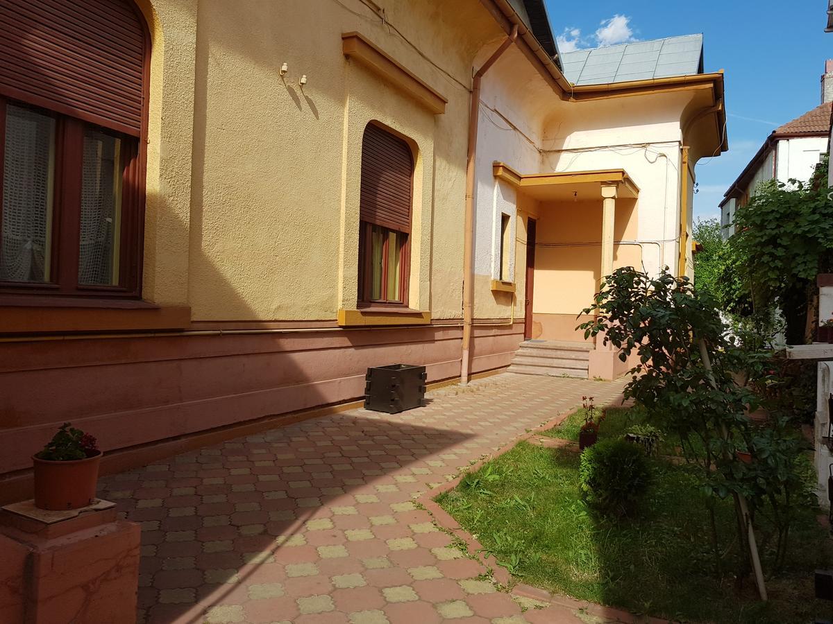 Casa Boiereasca Pansiyon Craiova Dış mekan fotoğraf